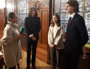 Przedstawiciele Młodzieżowej Rady Miasta Słupska podczas wywiadu dla mediów.